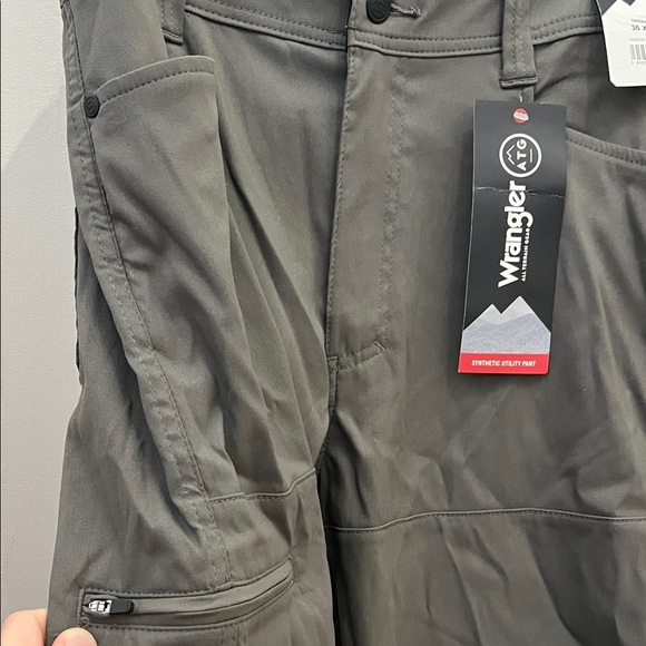 Wrangler Men's Dark Gray Synthetic Utility Pant - Picture 3 of 9